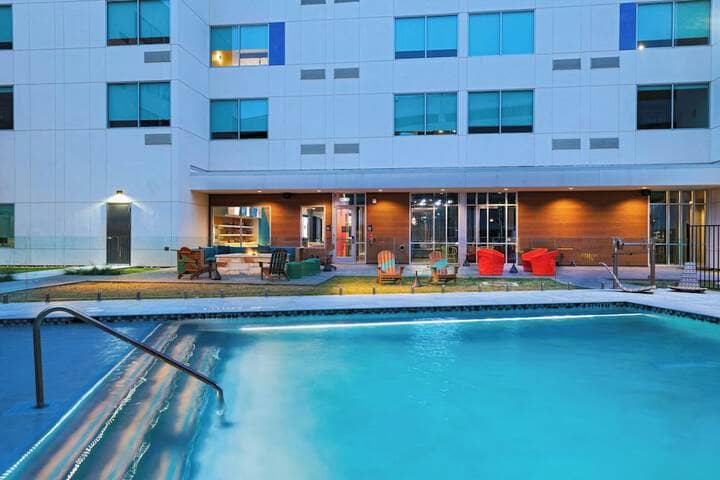 Pool 20 of 41