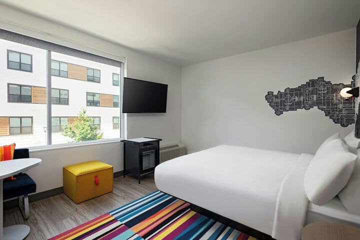 Room 9 of 41