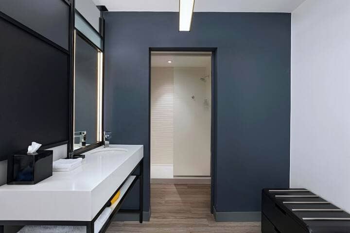 Room 12 of 41